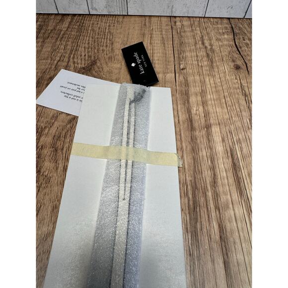 Kate Spade Snoopy Puffer Jacket Bag Charm NEW Peanuts Bag Flair New Purse Charm - Picture 4 of 9